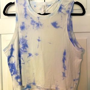 Lululemon crop tank!